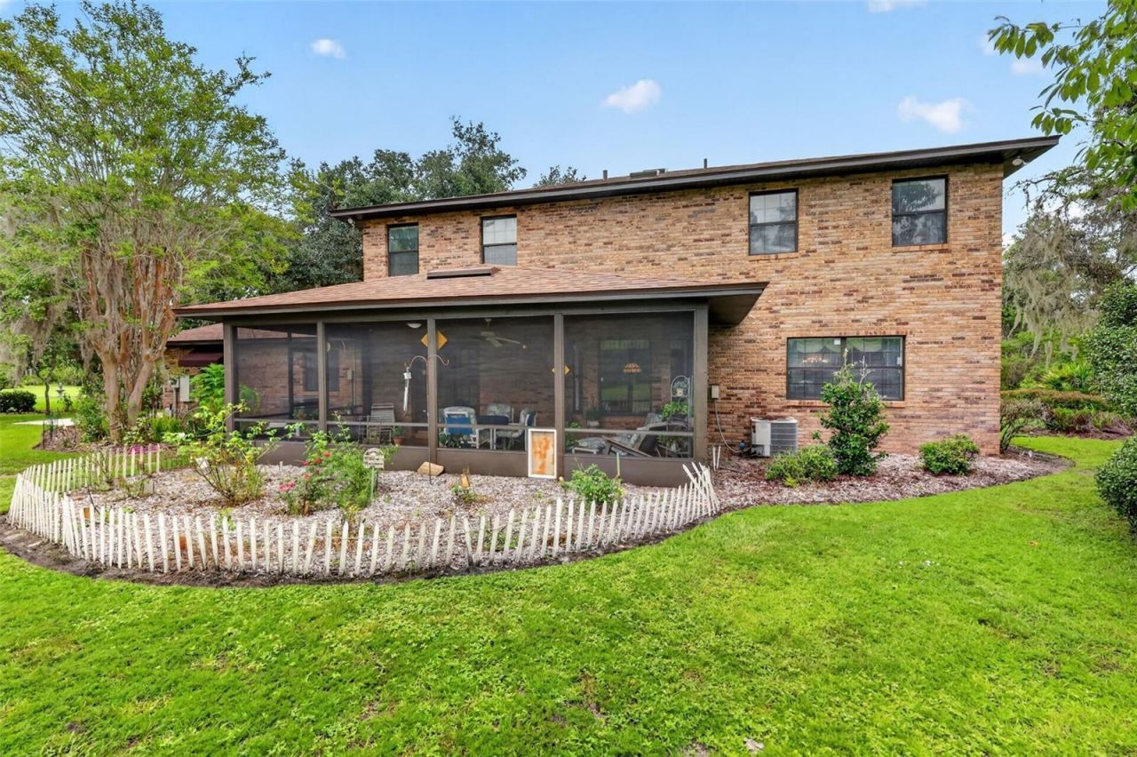 15240 Shady Lane, Tavares, FL 32778 Photo