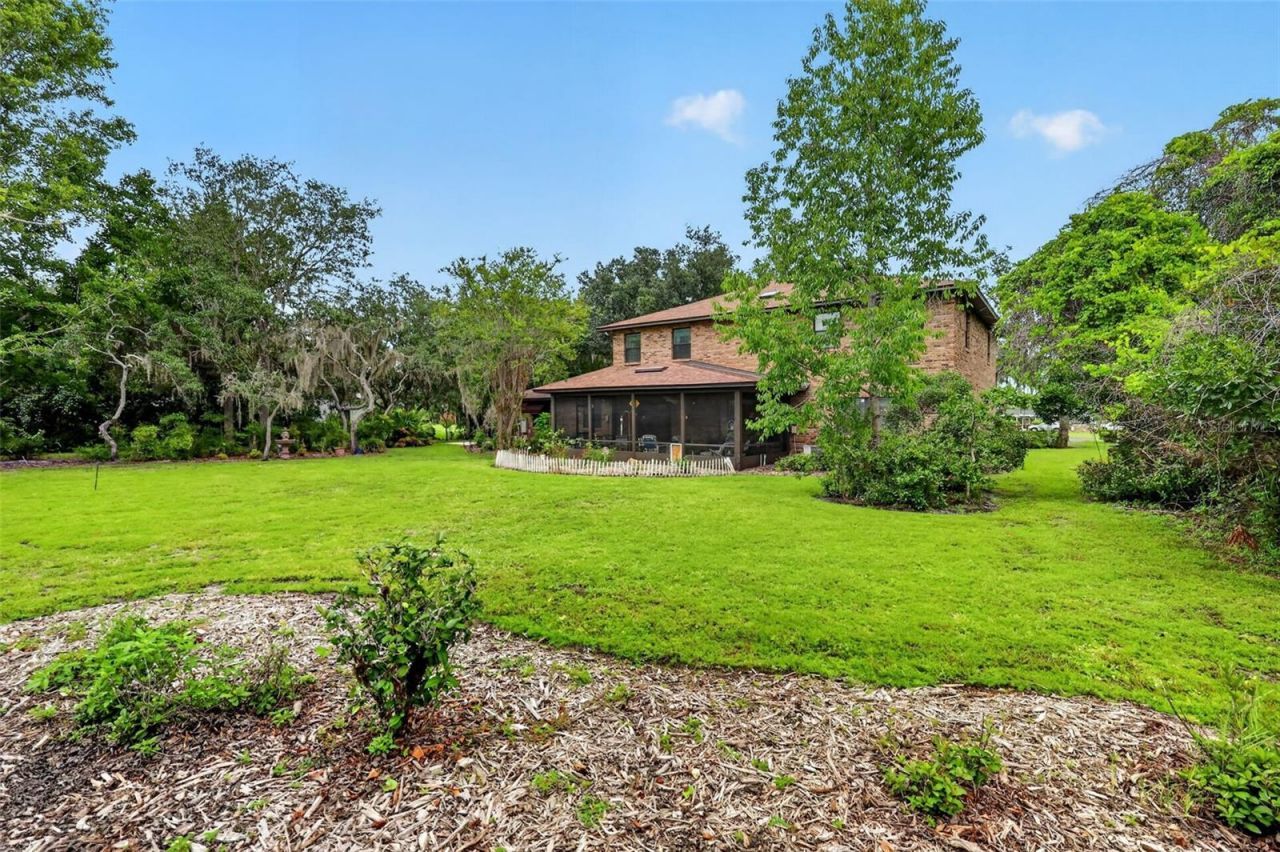15240 Shady Lane, Tavares, FL 32778 Photo