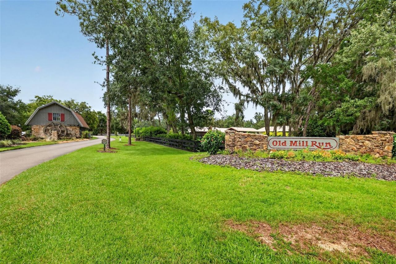 15240 Shady Lane, Tavares, FL 32778 Photo