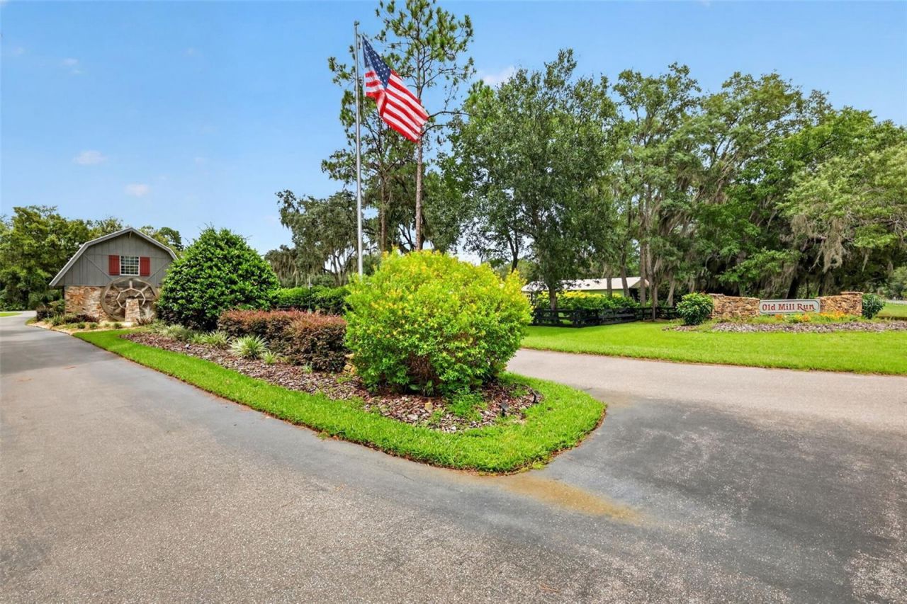 15240 Shady Lane, Tavares, FL 32778 Photo