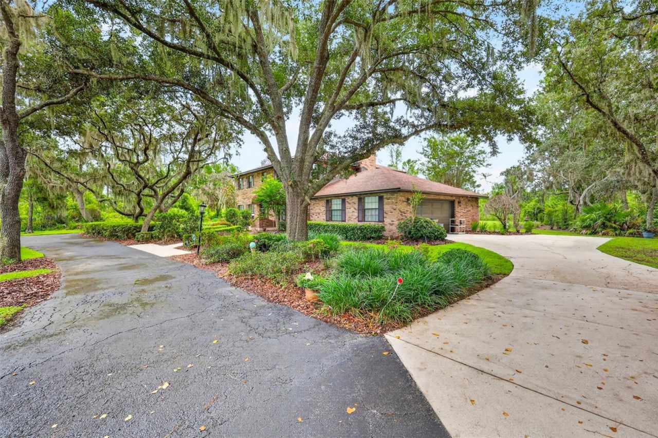 15240 Shady Lane, Tavares, FL 32778 Photo