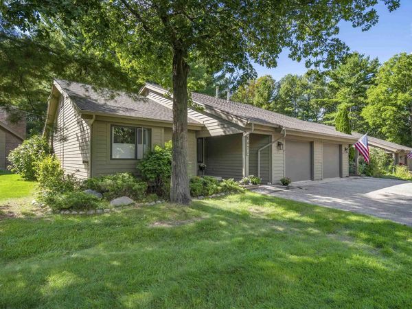 6471 Mission Ridge, Traverse City, MI 49686