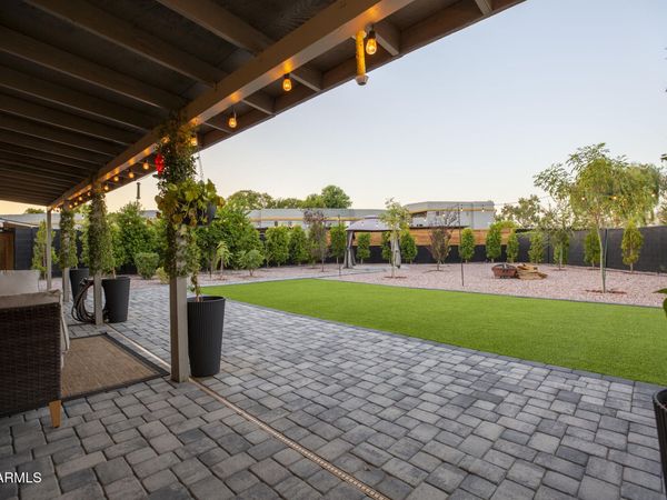 6426 W AIRE LIBRE Avenue, Glendale, AZ 85306