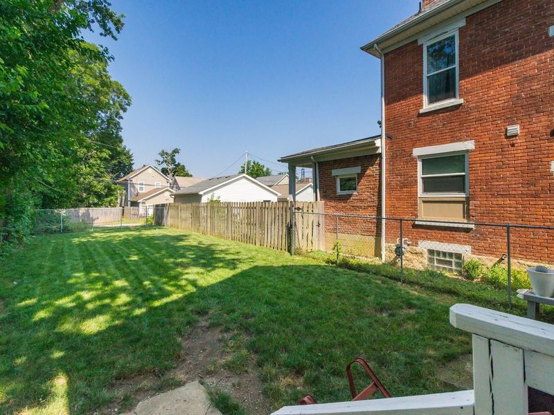 215 N 22nd Street, Columbus, OH 43203 Photo 32