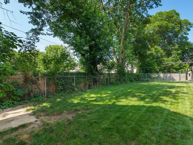 215 N 22nd Street, Columbus, OH 43203 Photo 33