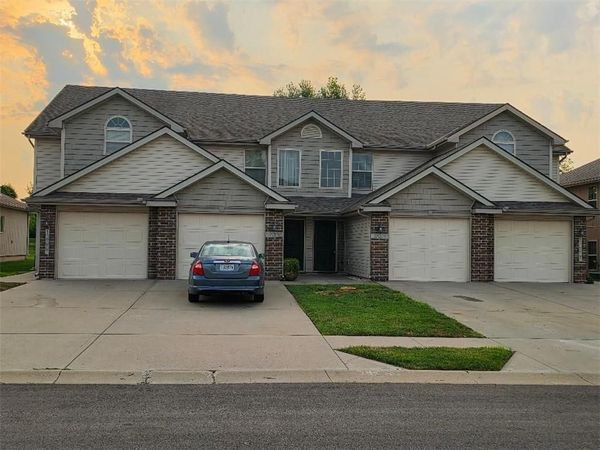 12325-12327-12335-12337 NW Fox Creek Drive, Platte City, MO 64079