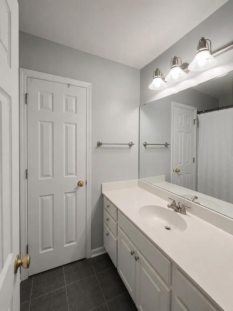 202 Kelsey Boulevard Photo 10