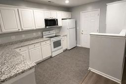 202 Kelsey Boulevard photo 4