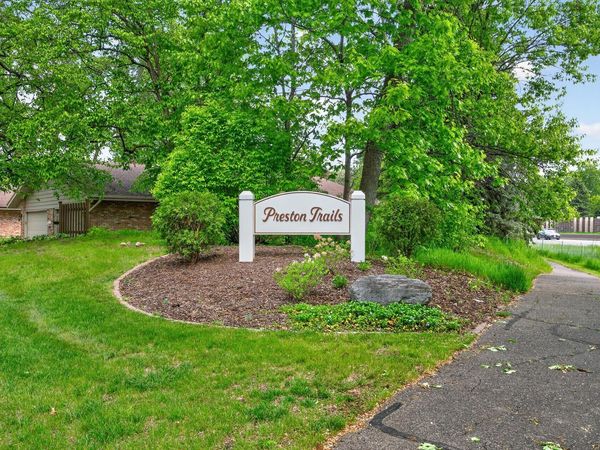 9601 Lonsdale Circle , Hopkins, MN 55305