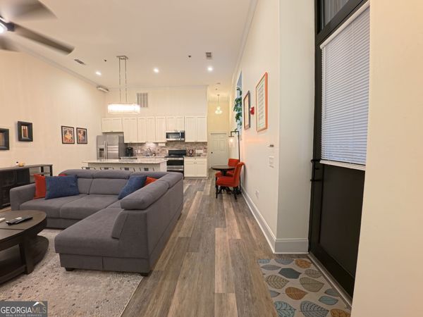 522 Cherry Street, Unit APT 101, Macon, GA 31201