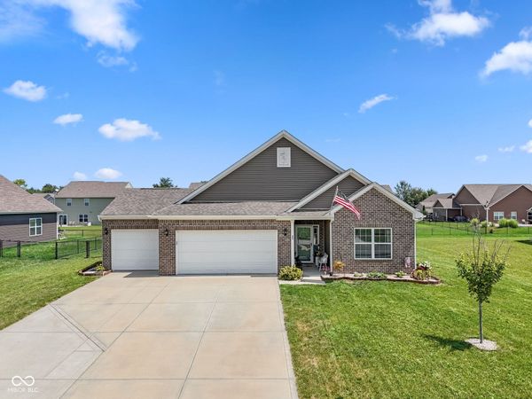 89 Larimar Way , Whiteland, IN 46184