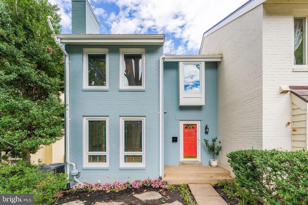2001 Chadds Ford Drive, Reston, VA 20191 Main Photo