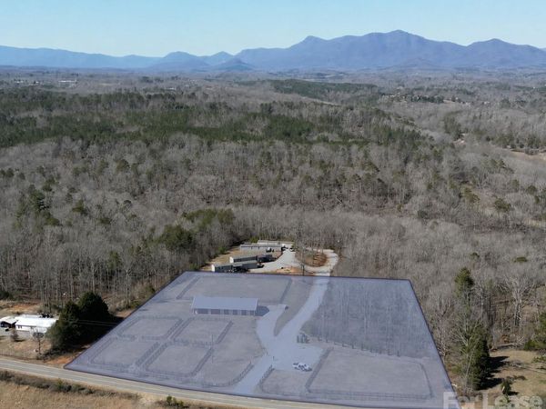 1865 Moore Road , Tryon, NC 28782