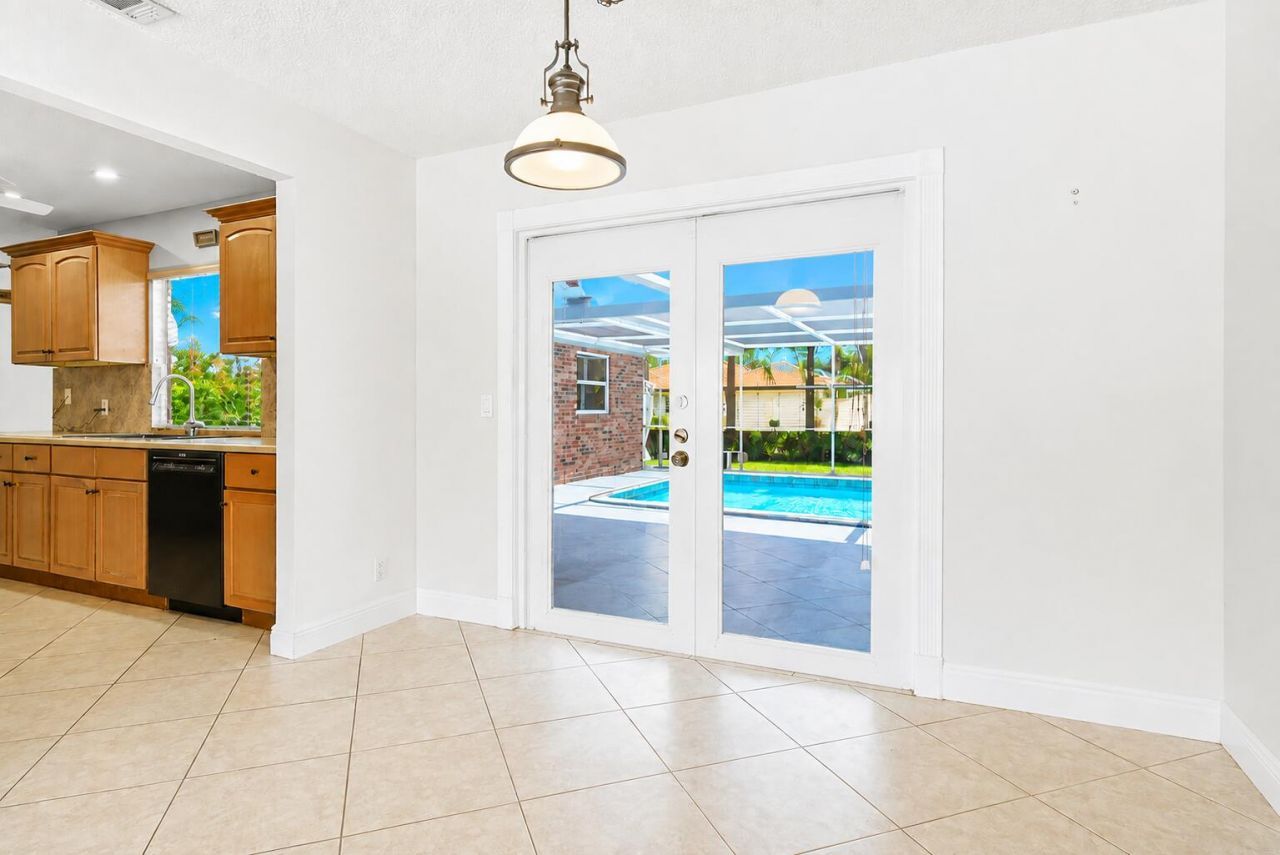 1966 Emilio Lane, West Palm Beach, FL 33406 Photo