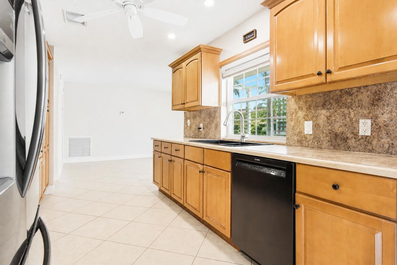 1966 Emilio Lane, West Palm Beach, FL 33406 Photo
