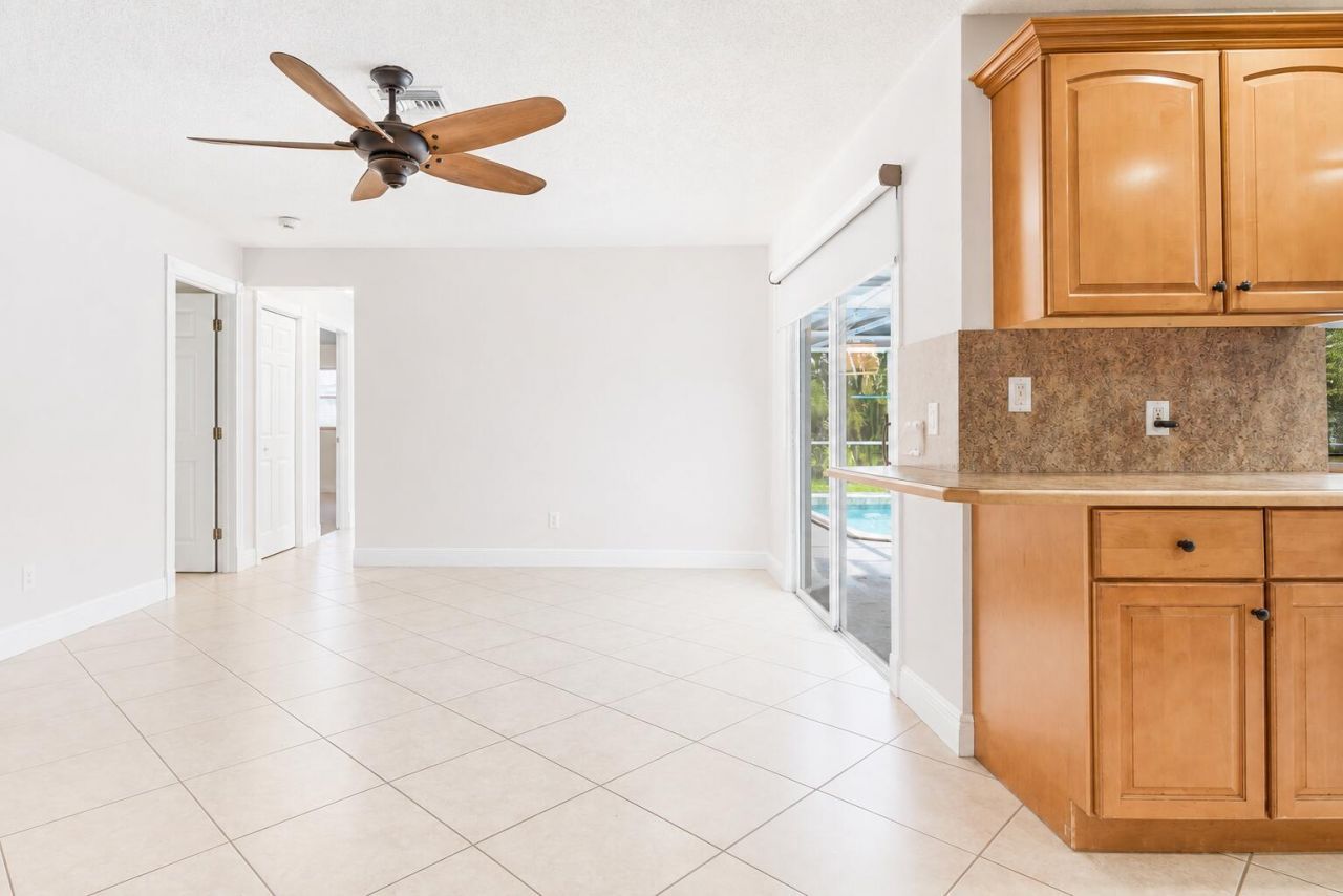 1966 Emilio Lane, West Palm Beach, FL 33406 Photo
