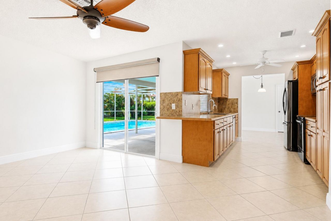 1966 Emilio Lane, West Palm Beach, FL 33406 Photo