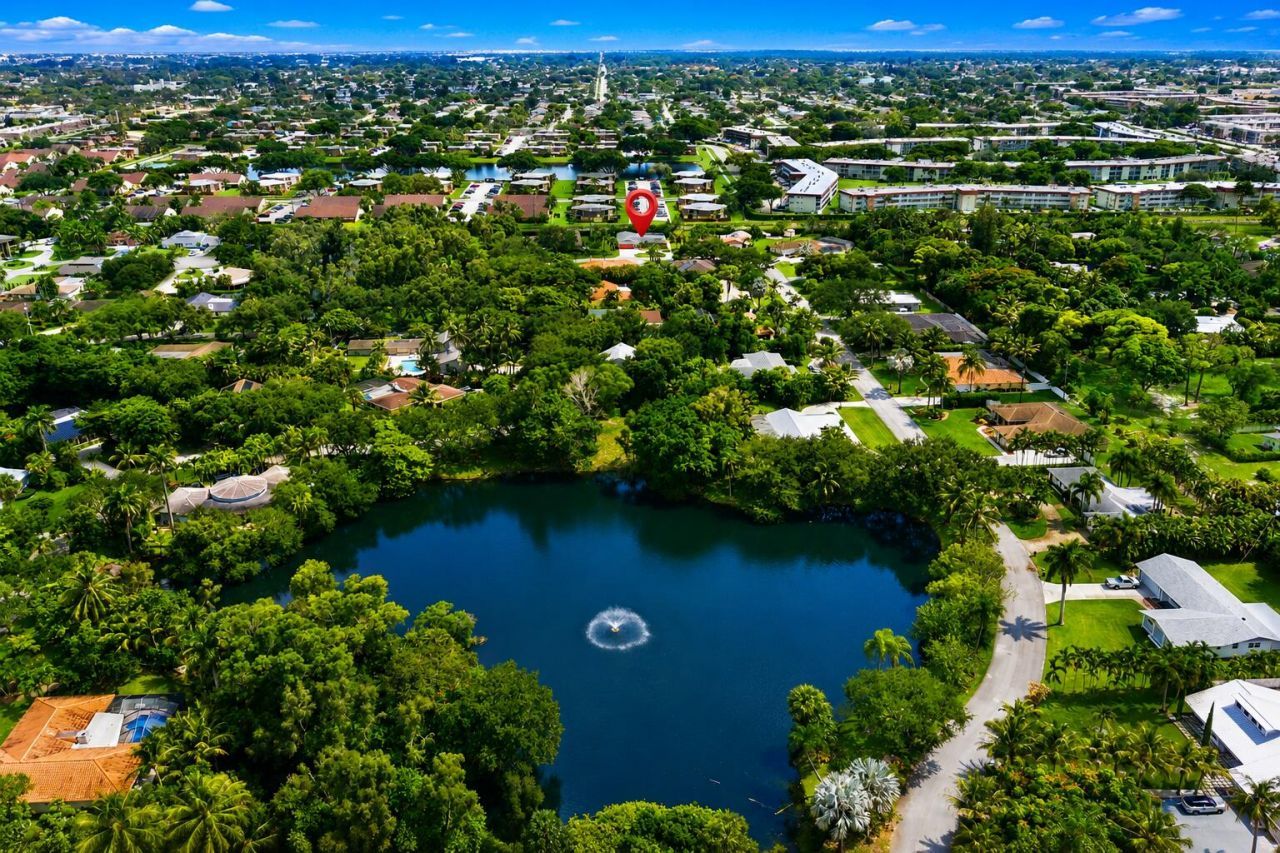 1966 Emilio Lane, West Palm Beach, FL 33406 Photo