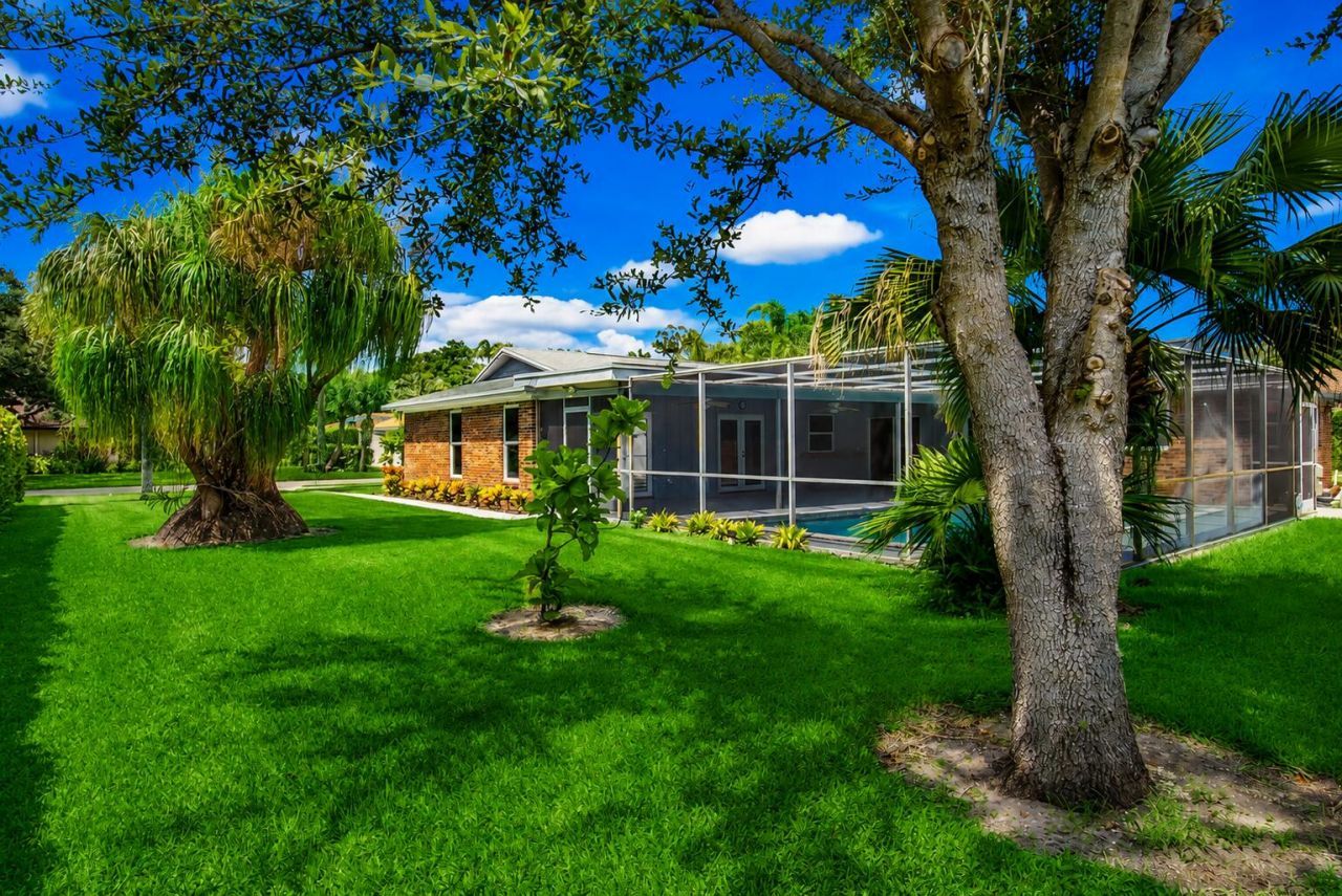 1966 Emilio Lane, West Palm Beach, FL 33406 Photo