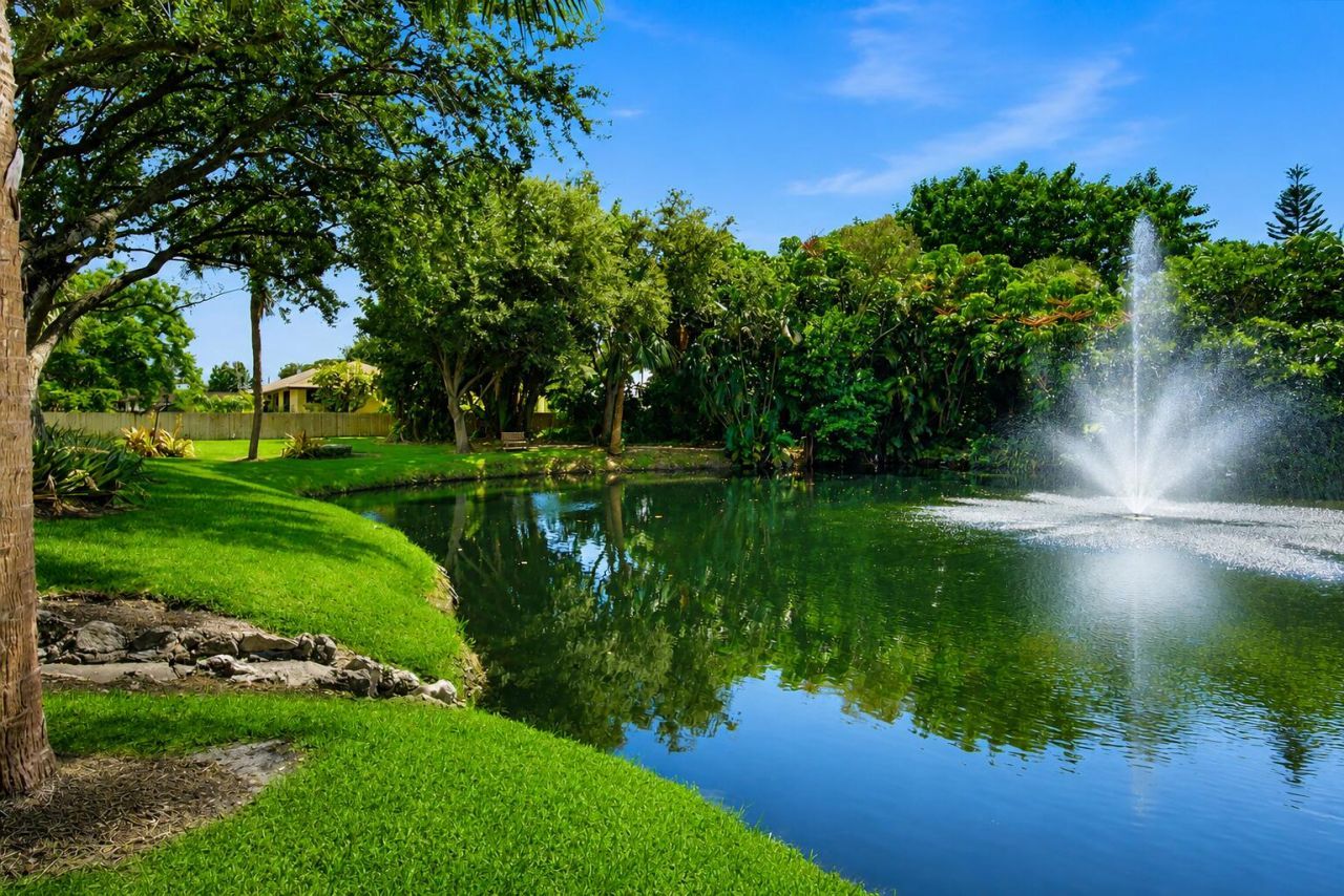 1966 Emilio Lane, West Palm Beach, FL 33406 Photo