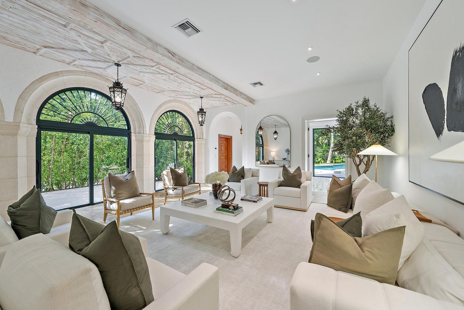 206 Phipps Plaza, Palm Beach, FL 33480 Photo
