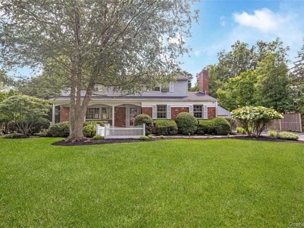 4 Crinkle Court, Northport, NY 11768