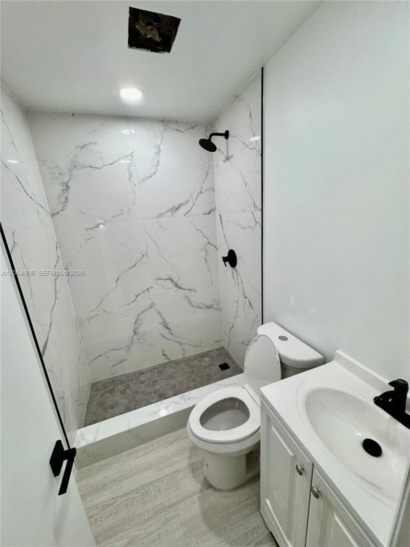8010 NW 27th Pl, Unit 8010, Sunrise, FL 33322 Photo