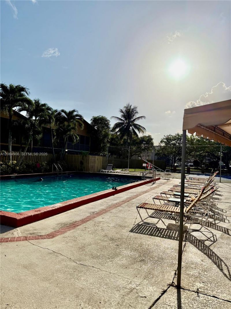 8010 NW 27th Pl, Unit 8010, Sunrise, FL 33322 Photo