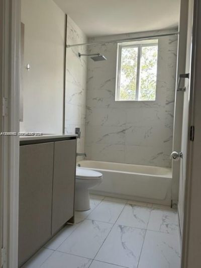 2561 NE 193rd St , Unit 1208, Miami, FL 33180 Photo