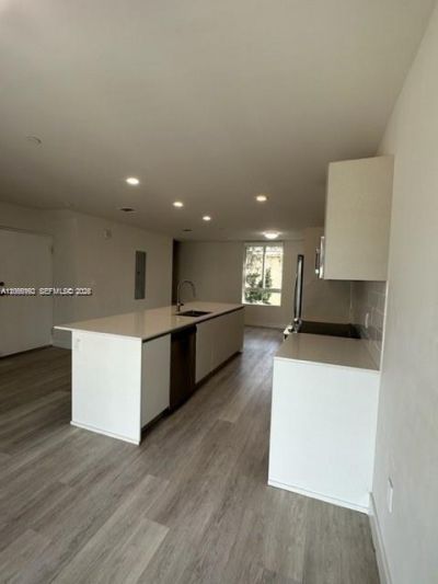 2561 NE 193rd St , Unit 1208, Miami, FL 33180 Photo