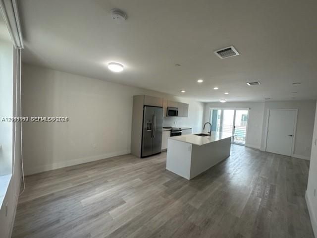 2561 NE 193rd St , Unit 1208, Miami, FL 33180 Photo