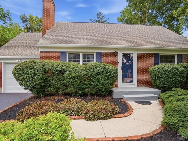 413 N Bromfield Road, Kettering, OH 45429