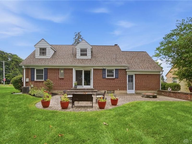 413 N Bromfield Road, Kettering, OH 45429 Photo 3