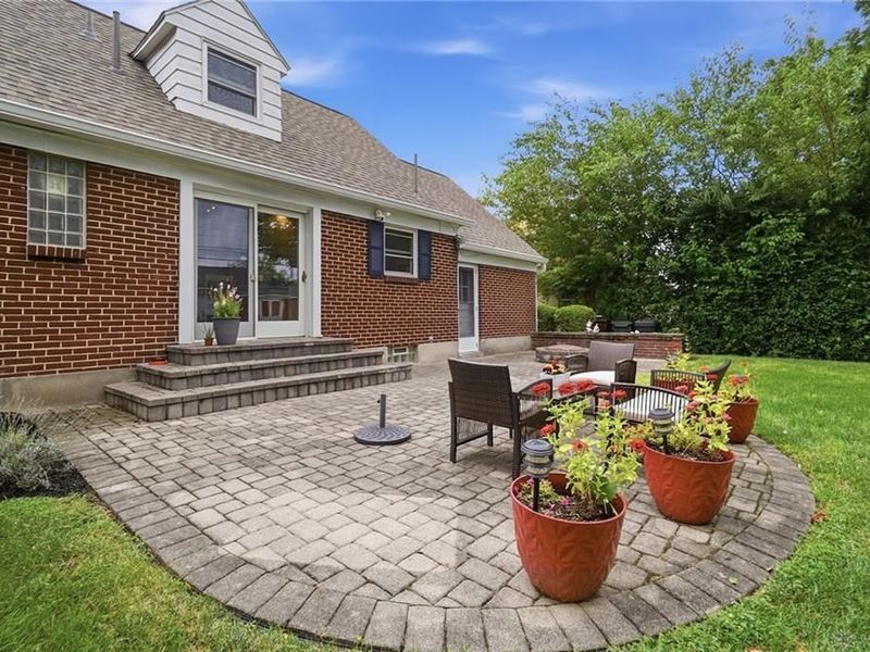 413 N Bromfield Road, Kettering, OH 45429 Photo 4
