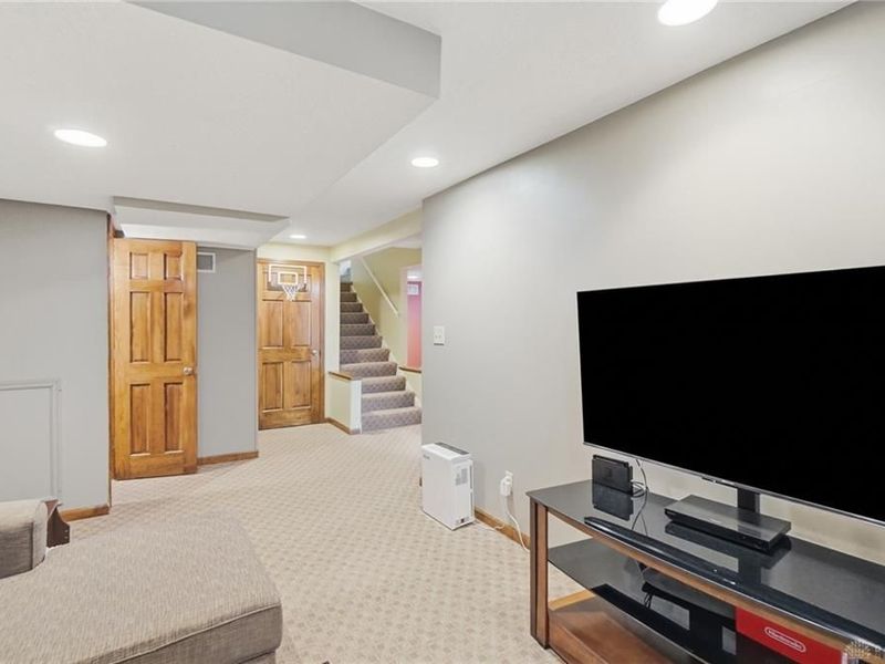 413 N Bromfield Road, Kettering, OH 45429 Photo 41