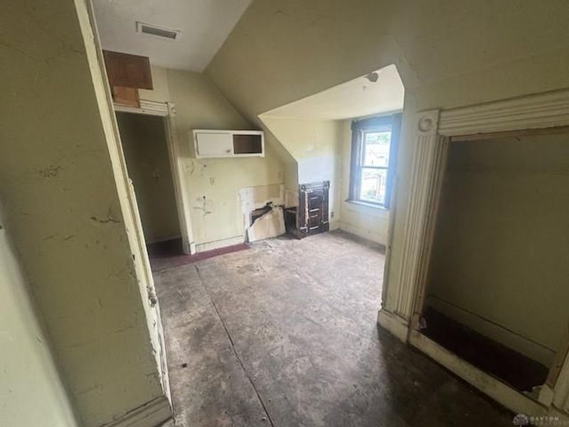 100 Boltin Street, Dayton, OH 45403 Photo 9