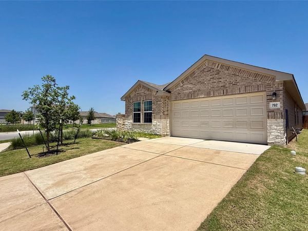 792 Lake Sweetwater LN , Buda, TX 78610