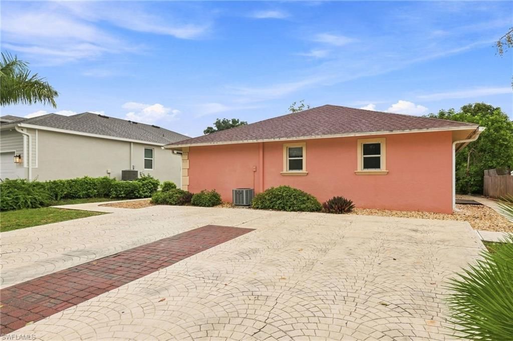 4438 Pine Lake Rd, Bonita Springs, FL 34134 Photo