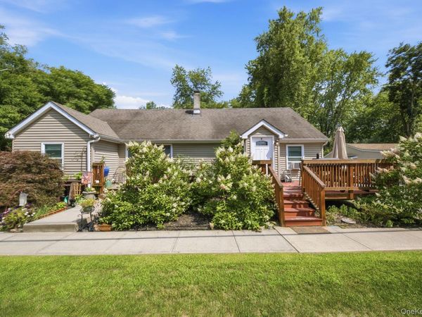 1614 Route 9G , Hyde Park, NY 12538