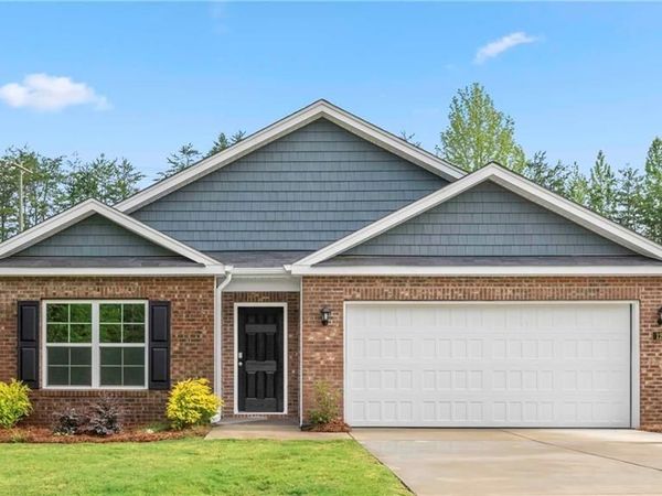 1005 Slingshot Drive, Archdale, NC 27263