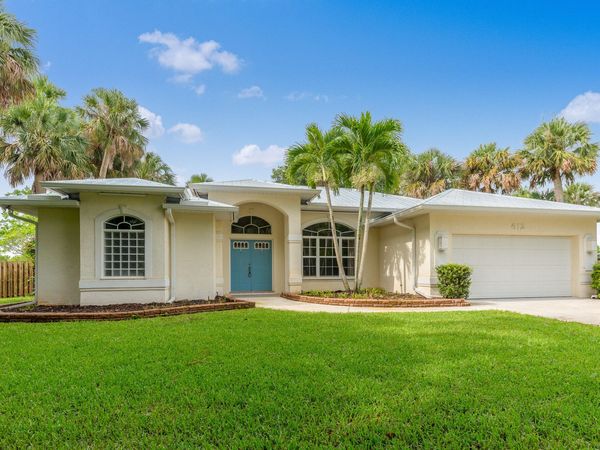 612 SE 6TH Street, Stuart, FL 34994