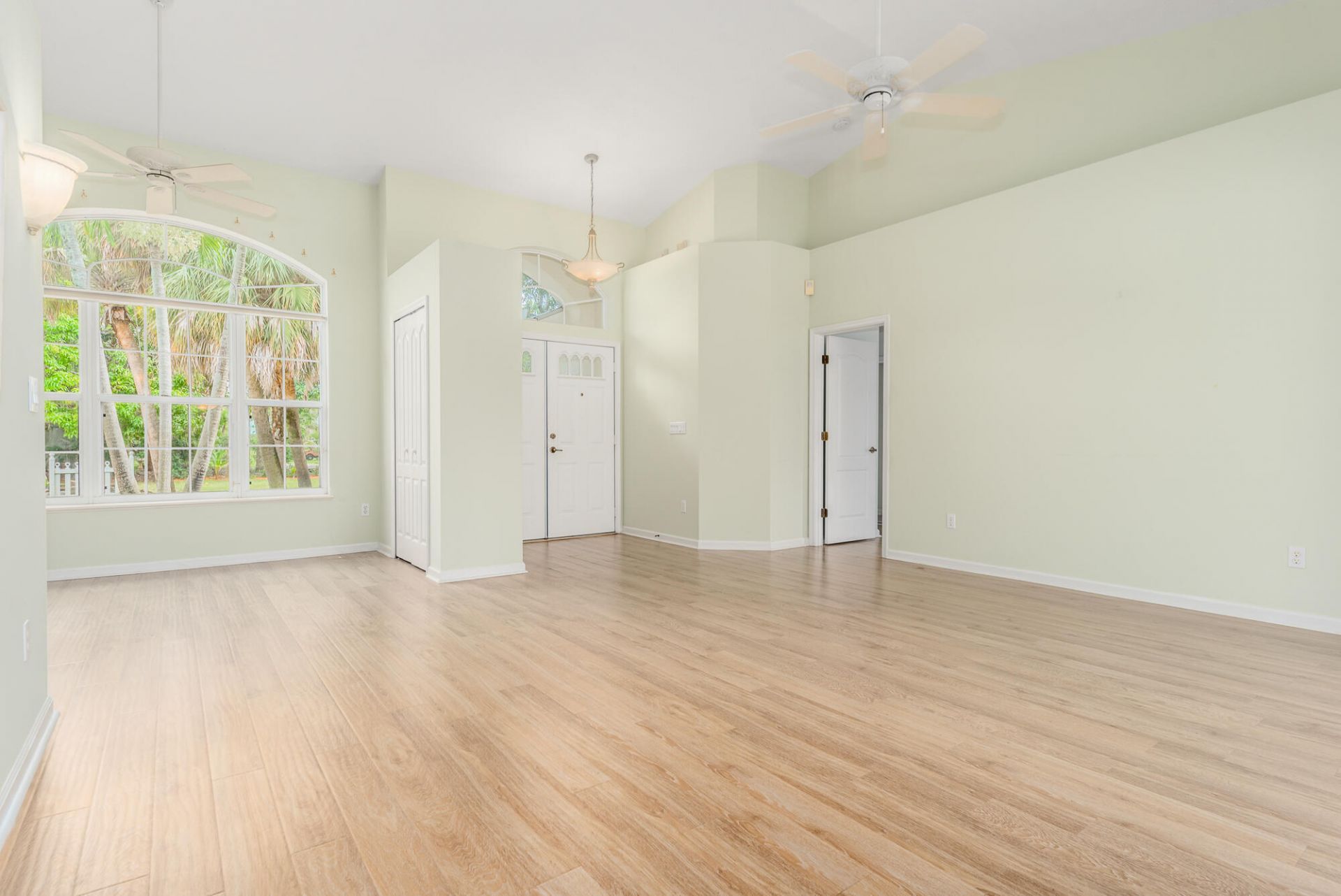 612 SE 6th Street, Stuart, FL 34994 Photo