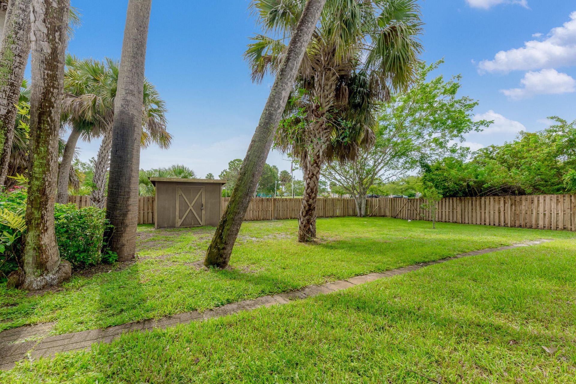 612 SE 6th Street, Stuart, FL 34994 Photo