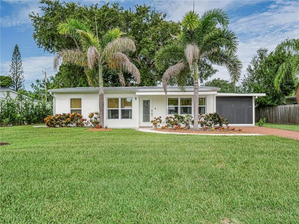 1741 5th Avenue, Vero Beach, FL 32960