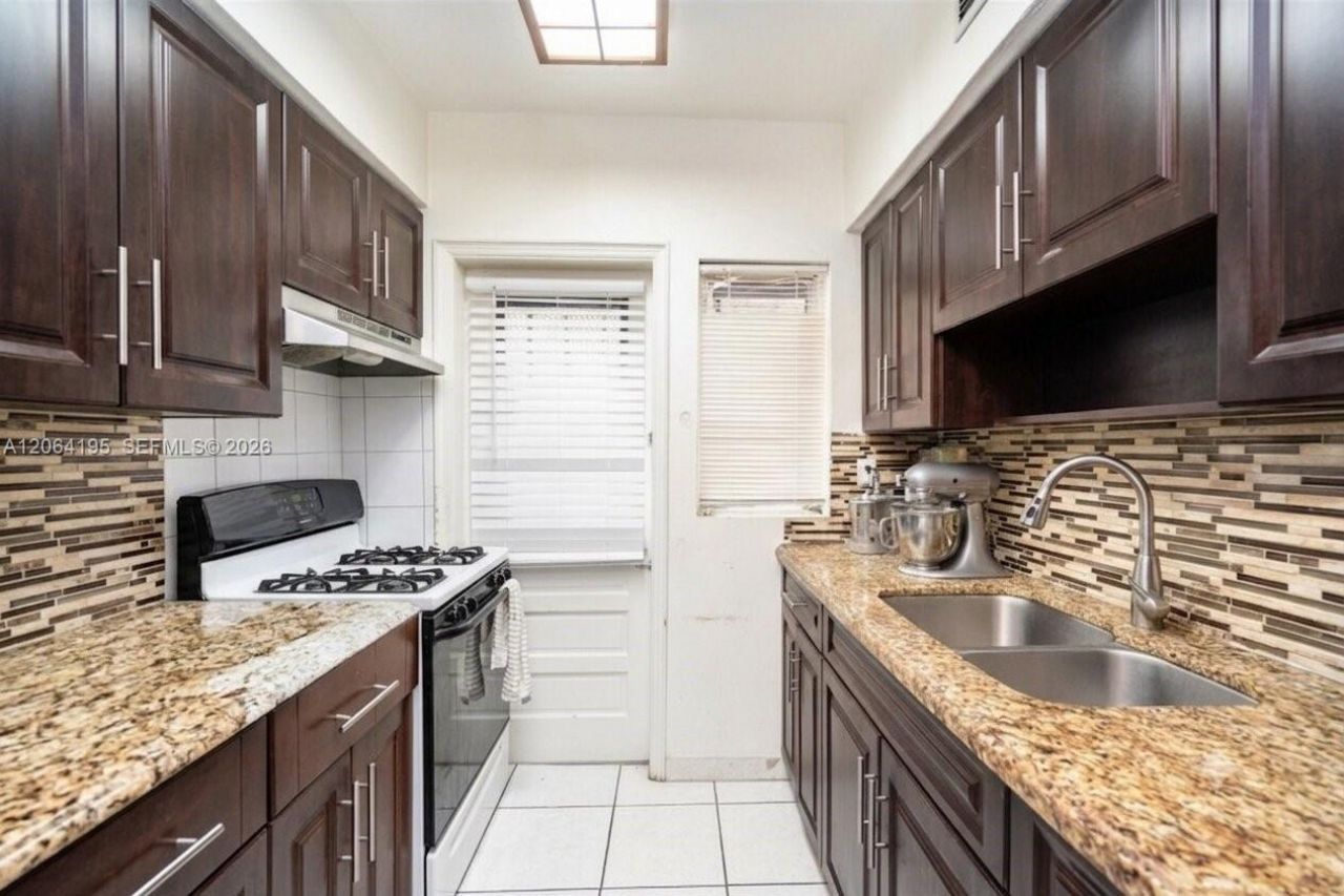 Please Call For Address, Miami, FL 33125 Photo