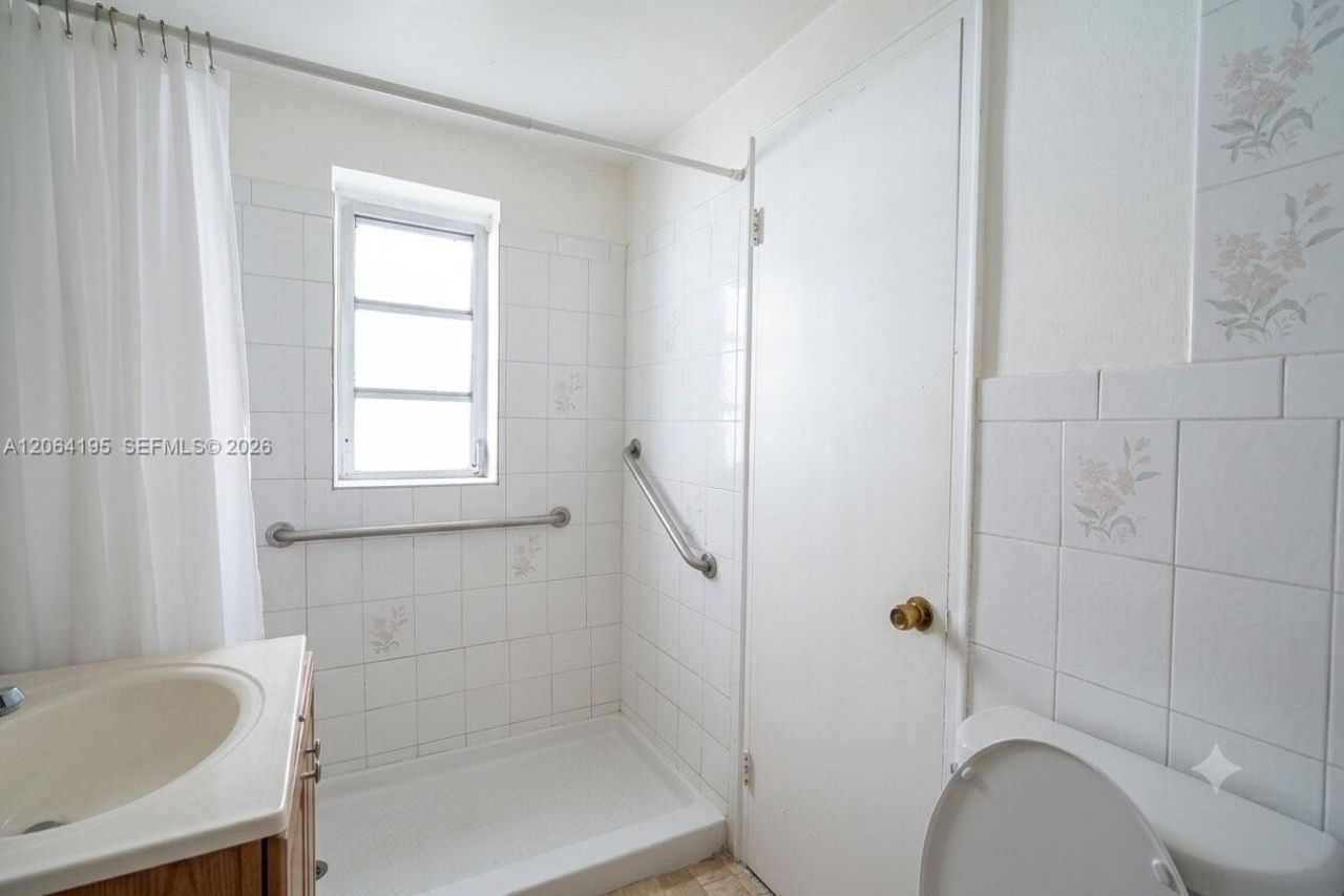Please Call For Address, Miami, FL 33125 Photo