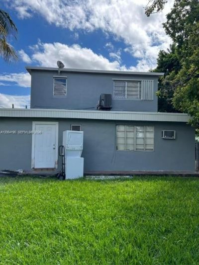 Please Call For Address, Miami, FL 33125 Photo