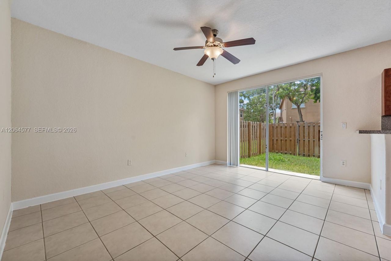 1427 SE 25th Ave, Homestead, FL 33035 Photo