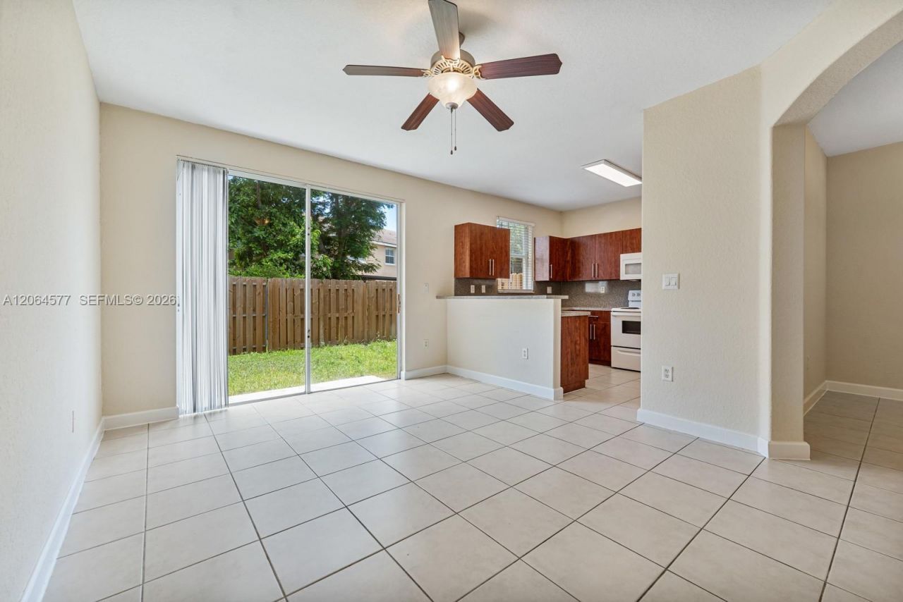 1427 SE 25th Ave, Homestead, FL 33035 Photo