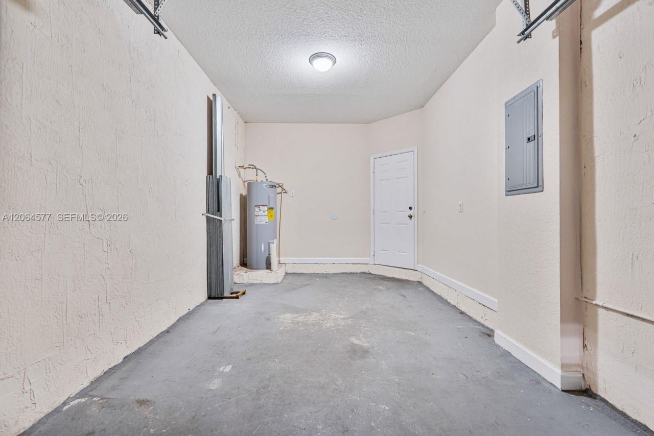 1427 SE 25th Ave, Homestead, FL 33035 Photo
